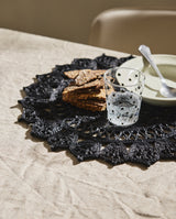 DOORY rund dækkeserviet i jute m/mønster - ø45 cm - sort