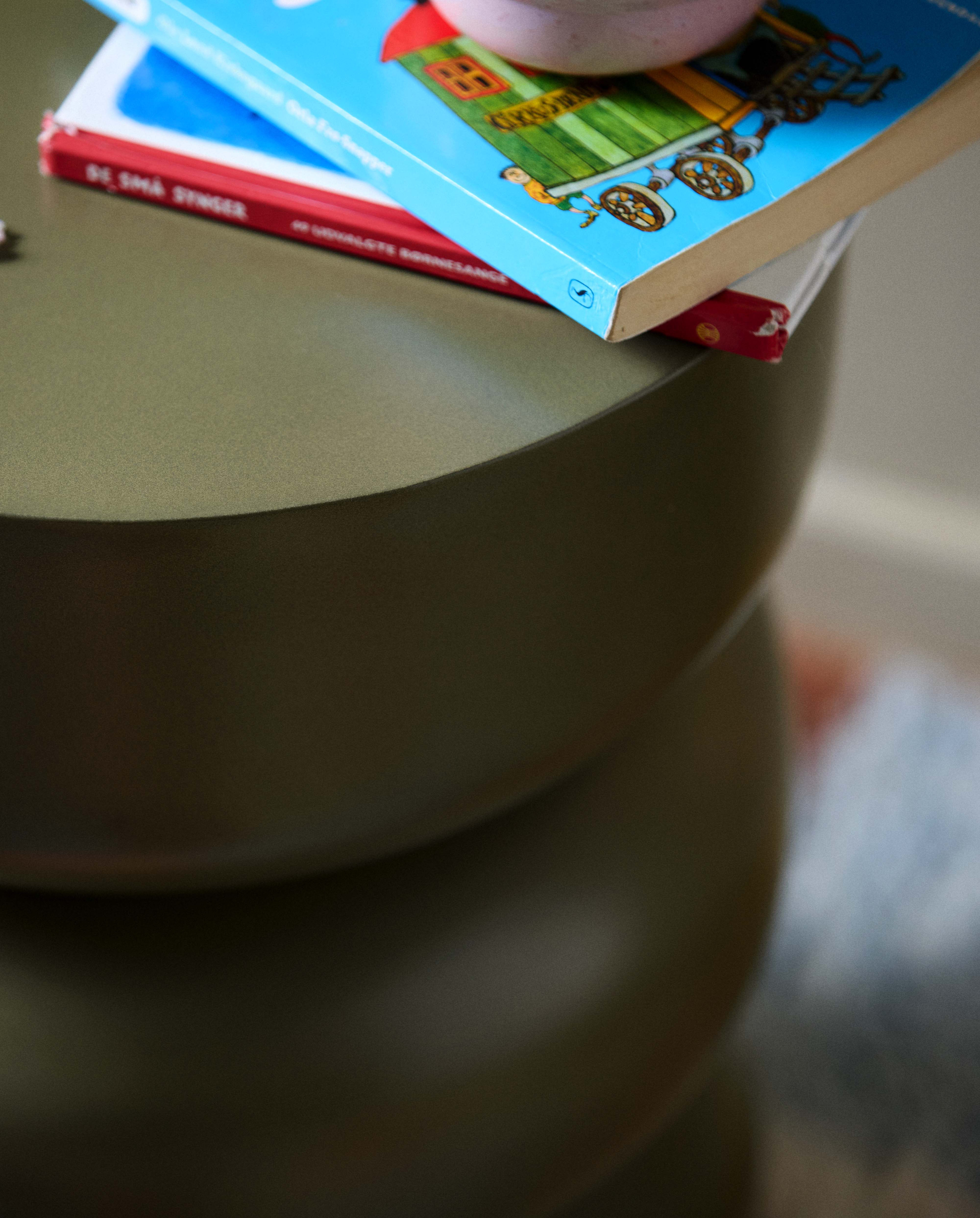 ALMA sidebord - mørkegrøn