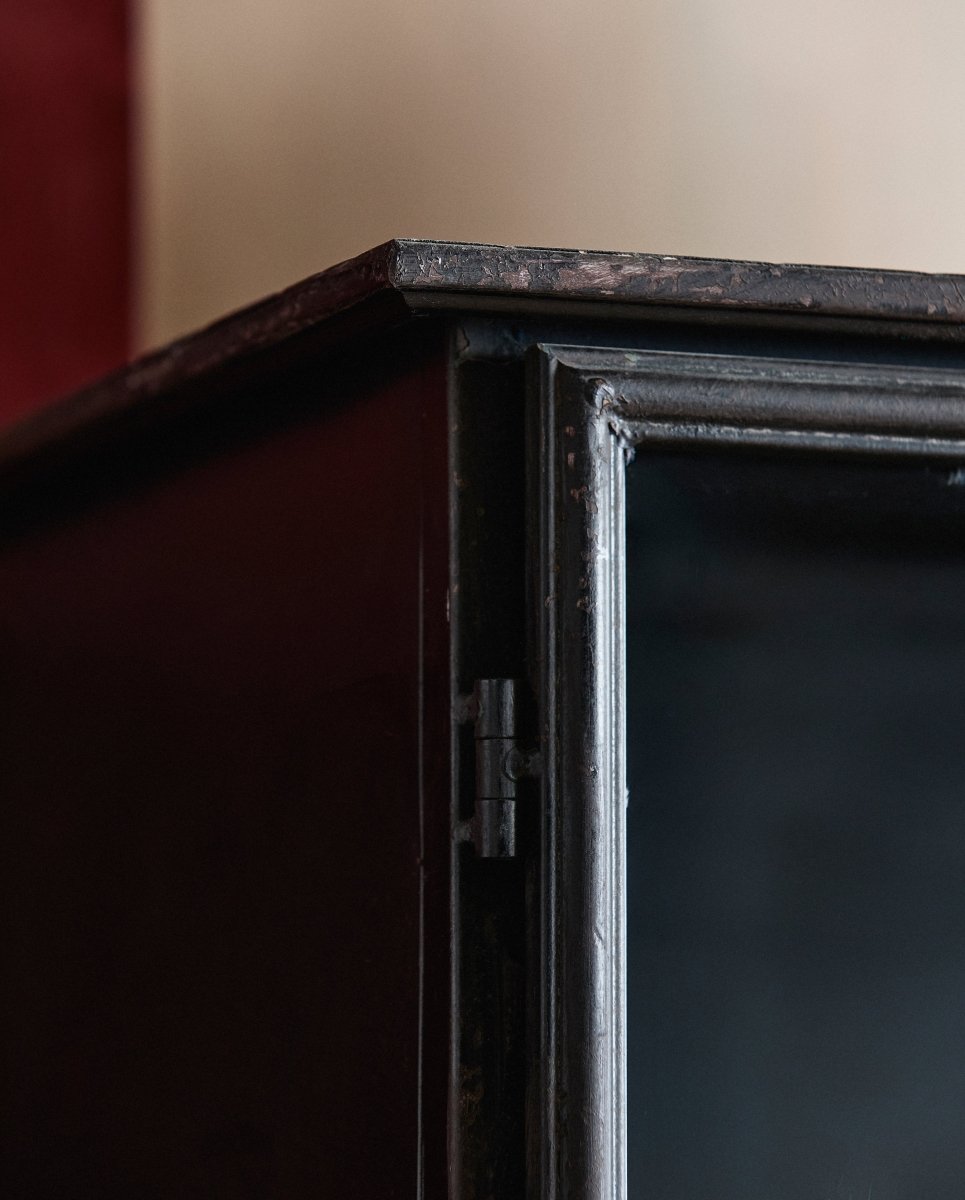 DOWNTOWN vitrineskab i jern - 185x120 - sort - nordal.dk