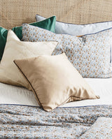 AIN pudebetræk i satin - 50x50 - lys brun - nordal.dk