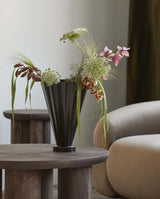 COLL vase i jern - h36 cm - antik brun - nordal.dk