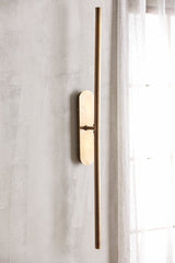 LUNA væglampe - L116 cm - messing - nordal.dk