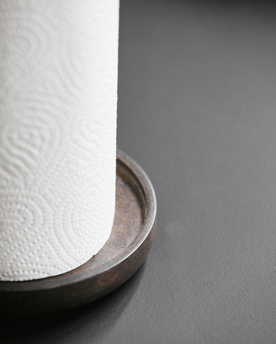 PIPER køkkenrulleholder, træ - natur - nordal.dk