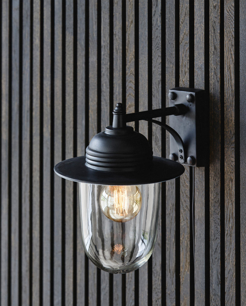 Udendørslampe til væg - h31 cm - sort