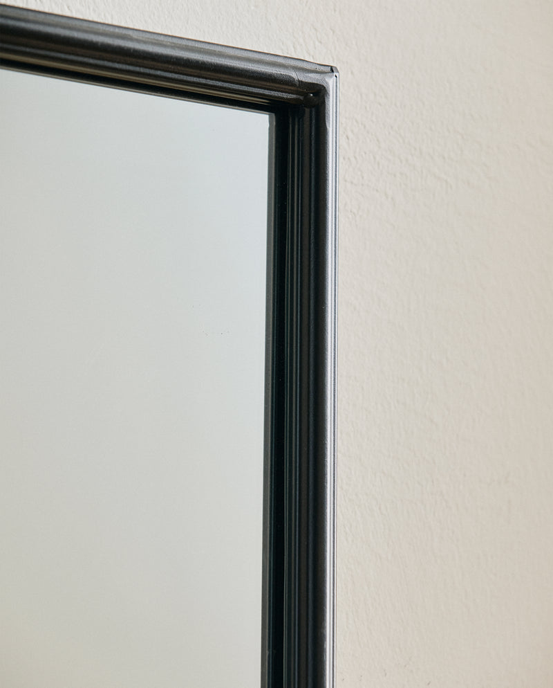 DOWNTOWN spejl med jernramme - h150 cm - sort
