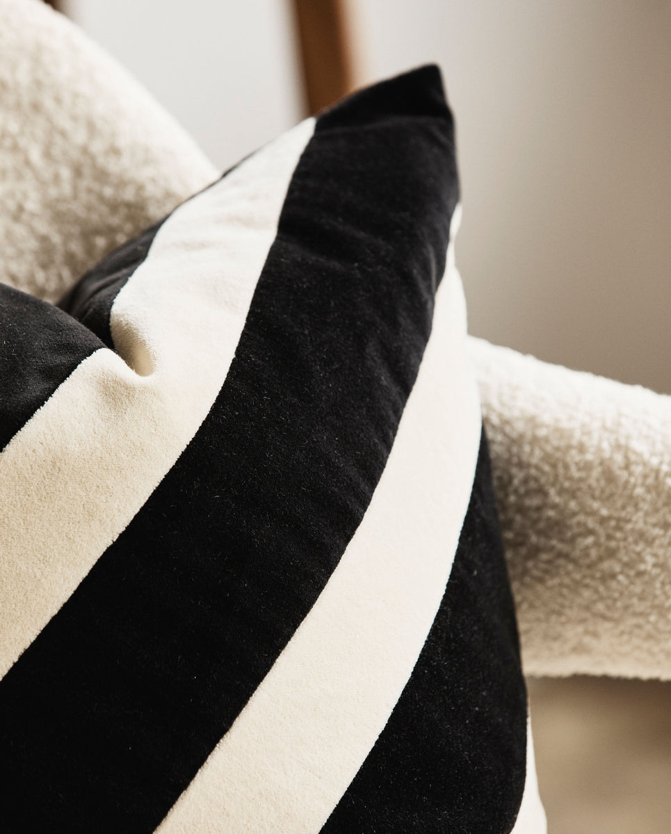 THETA pudebetræk - hvid/sort