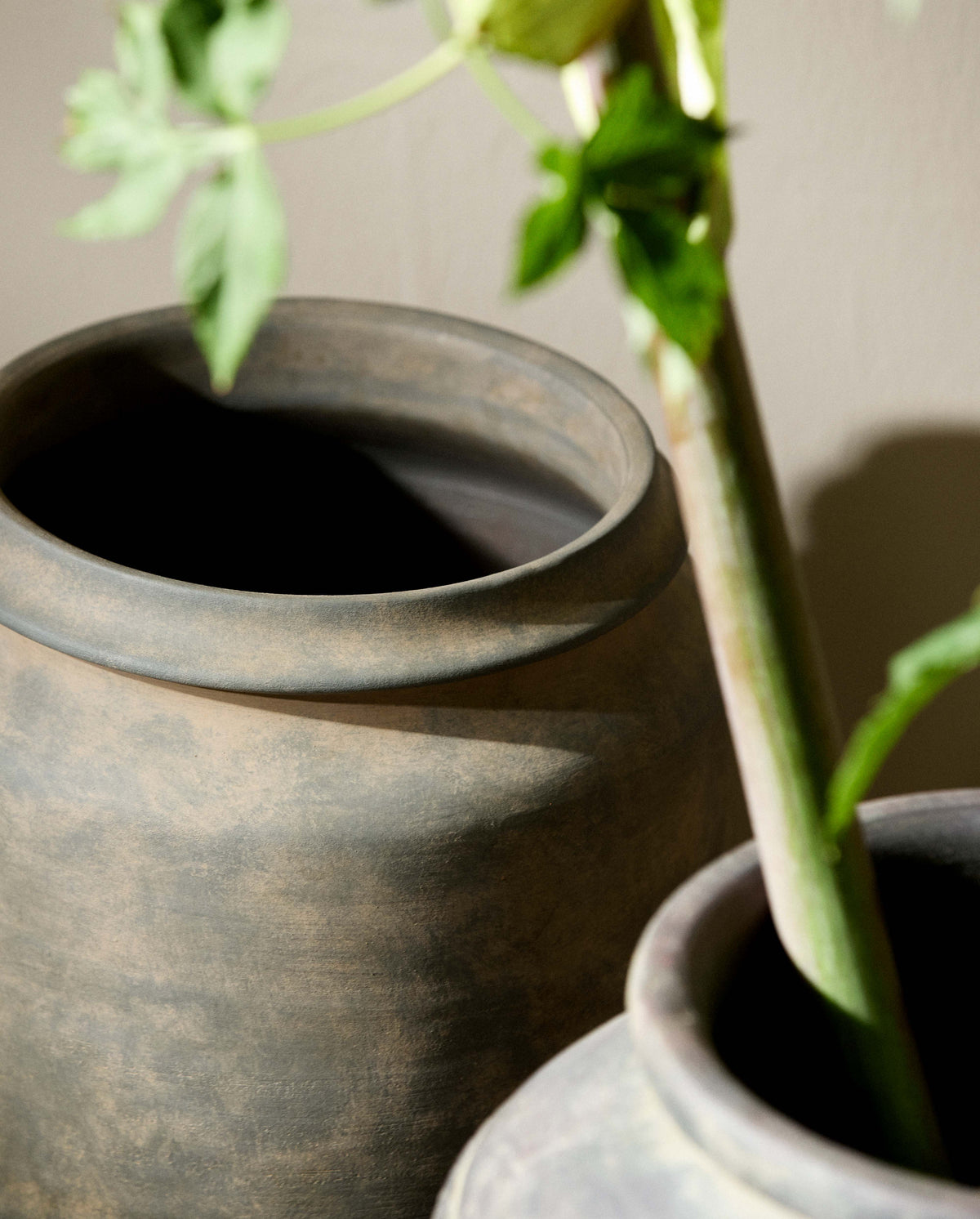 KAVO rustik urtepotte/vase, L - sort/brun