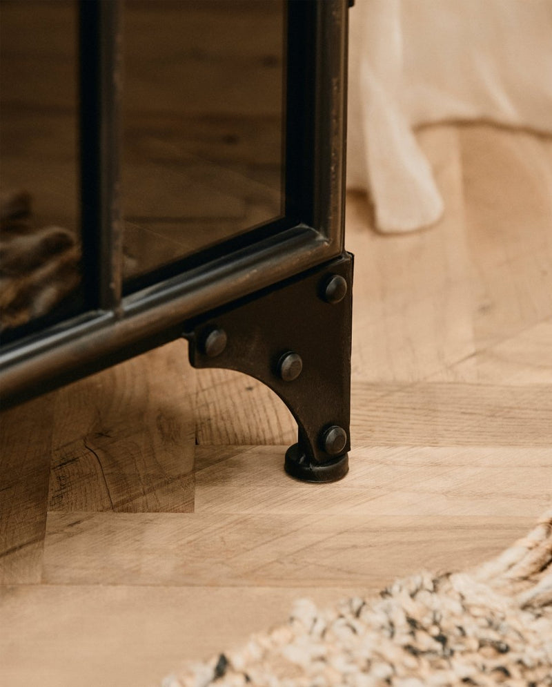 DOWNTOWN vitrineskab i jern - 114x120 - sort - nordal.dk