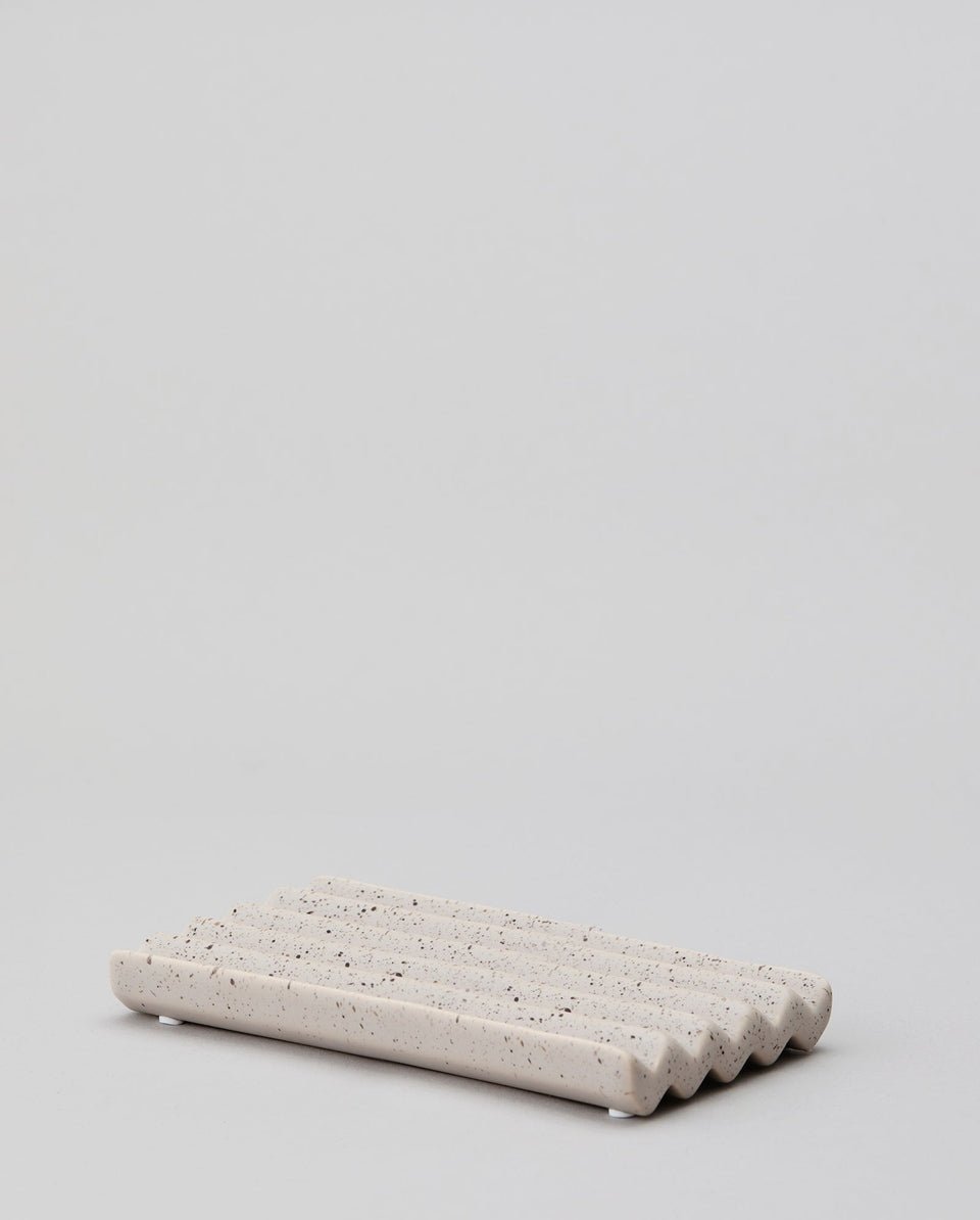 Keramik sæbeskål, L | TERRAZZO 8 x 15 cm - nordal.dk