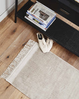 FILUCA shiny tæppe med frynser - 60x90 - beige