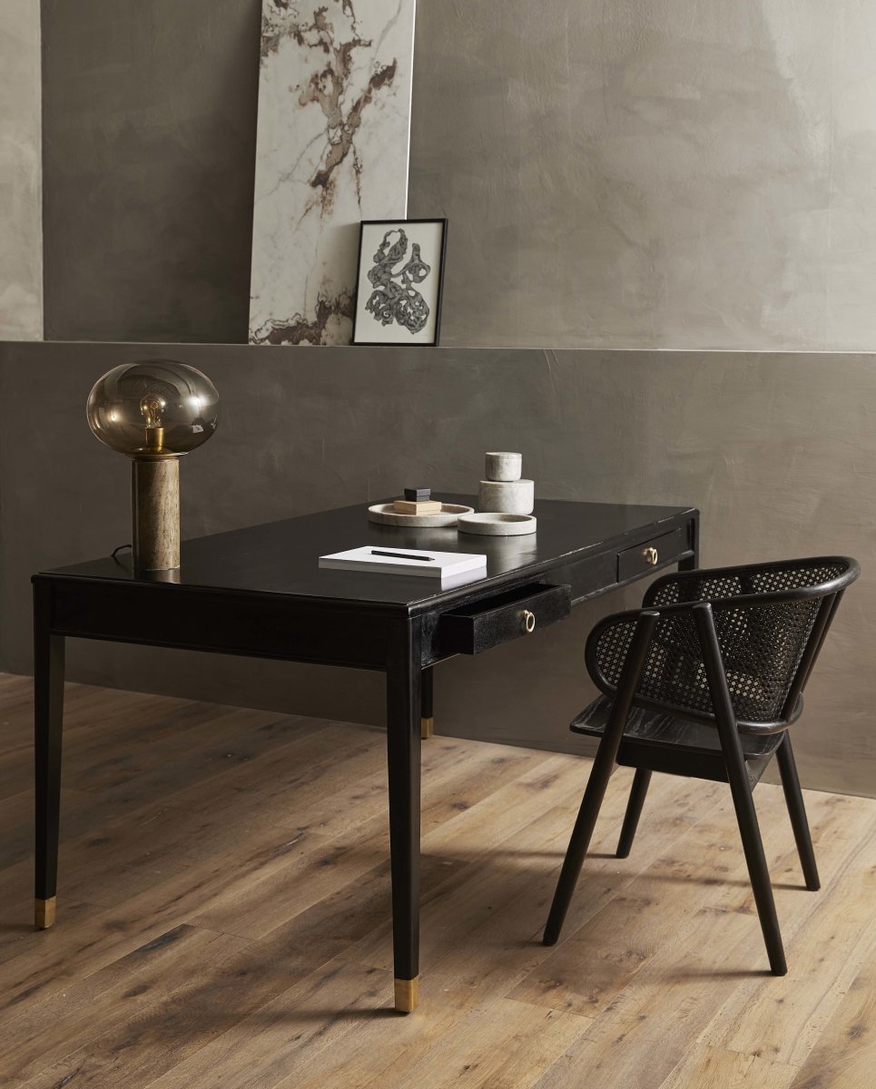 EMS skrivebord i mangotræ - 179x90 - sort/guld - nordal.dk