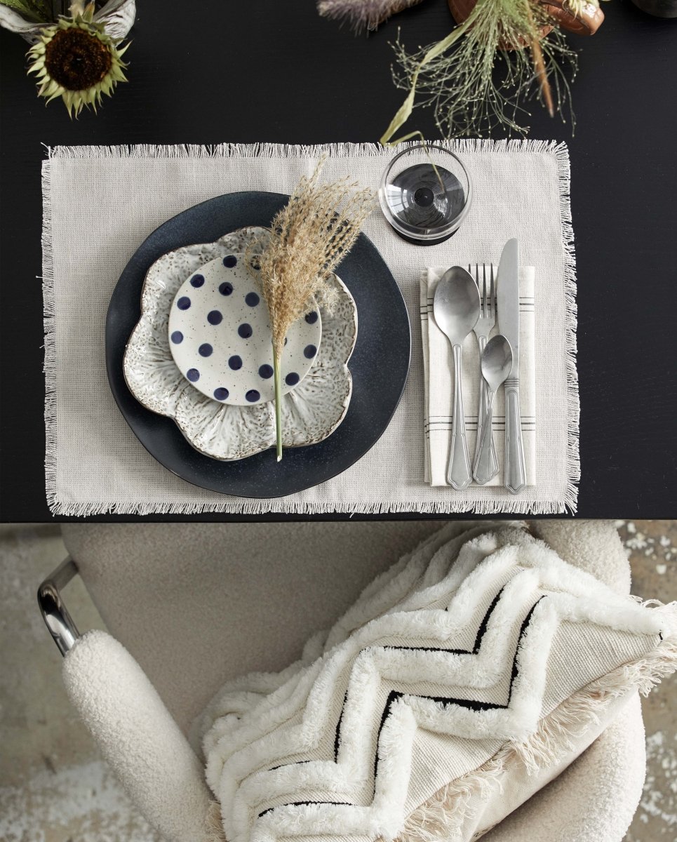 LEO dækkeserviet - beige - nordal.dk