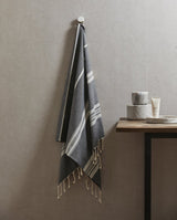 ORION håndklæde i bomuld - 70x140 cm - off white/sort - nordal.dk